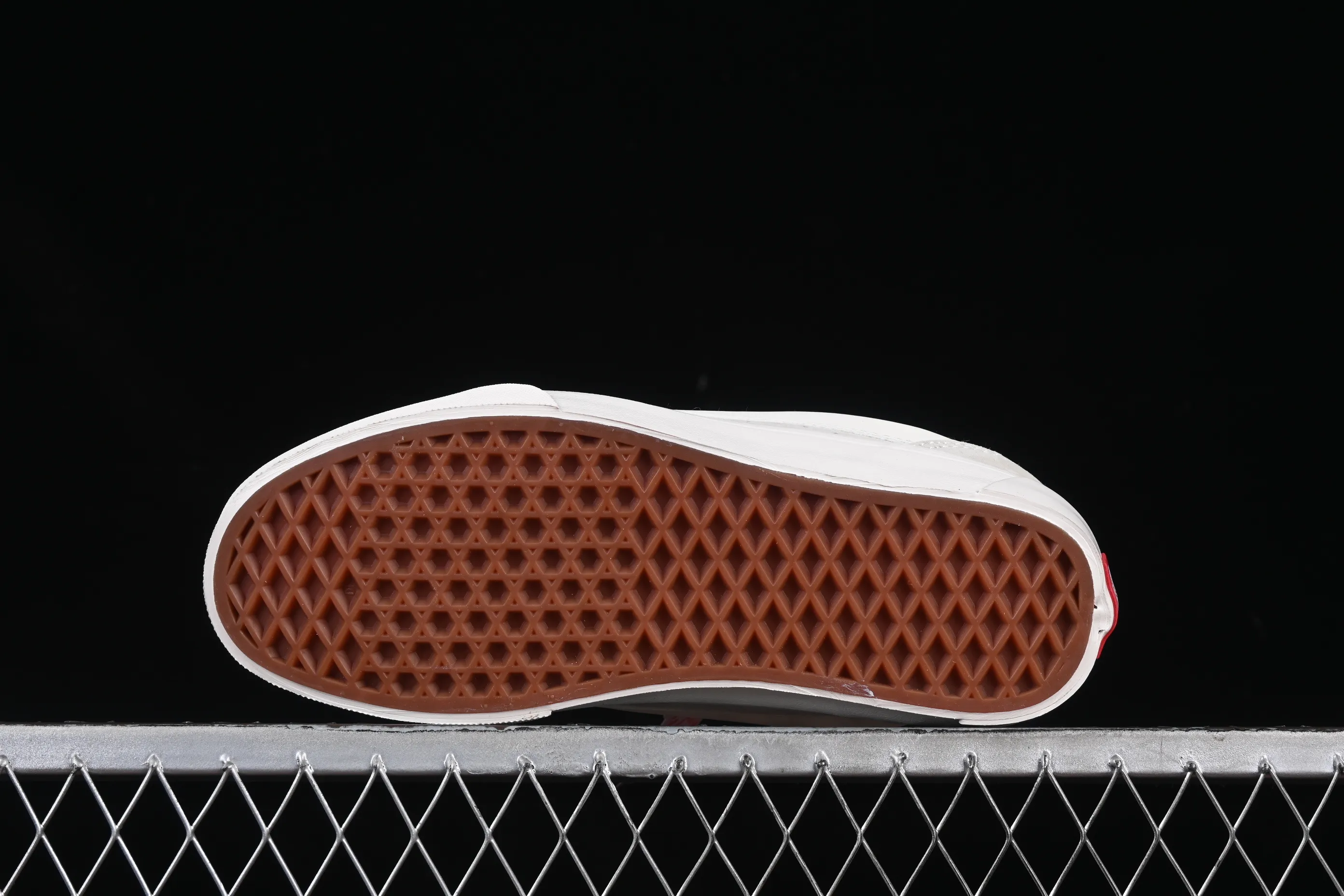 All categories Vans Vans series Vans Low Vans low-top Vans Knu Skool Vans low-top retro casual fat bread shoes VN000D750CK